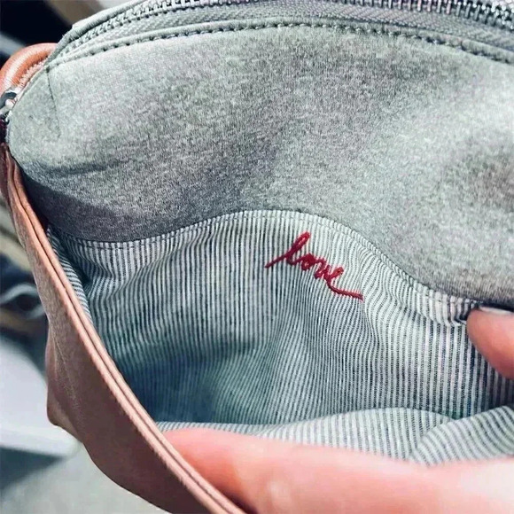 Ellen Degeneres Women's Brown Leather Crossbody Bag - Picture 6 of 12